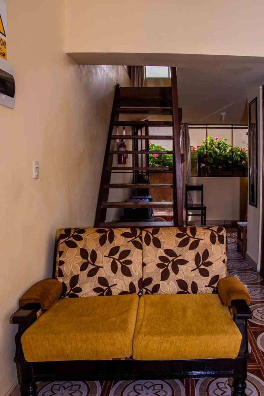 Departamentos Santa Ana Barrio Tradicional Apartamento *